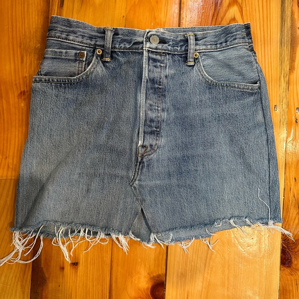 Levi’s denim mini skirt